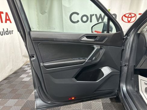 Used 2018 Volkswagen Tiguan SE image 21