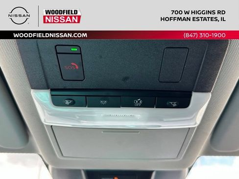 Used 2024 Nissan Rogue SL AWD/4WD image 33