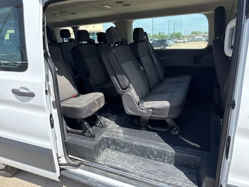 Used 2022 Ford Transit 350 XLT image 11