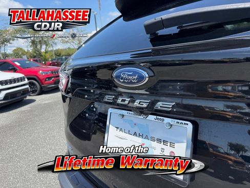 Used 2024 Ford Edge SEL AWD/4WD image 5