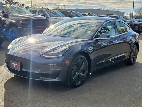 Used 2019 Tesla Model 3 Long Range image 3