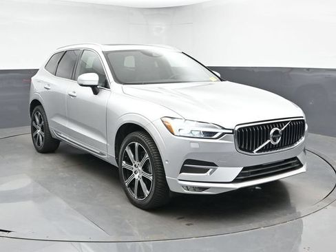 Used 2019 Volvo XC60 T5 Inscription w/ Protection Package Premier AWD/4WD image 2