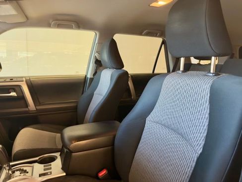 Used 2018 Toyota 4Runner 4WD image 5