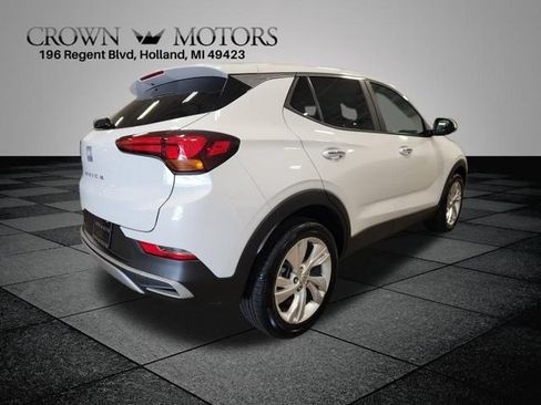 Used 2024 Buick Encore GX Preferred w/ Comfort Package FWD image 3