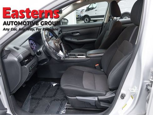 Used 2023 Nissan Sentra SV FWD image 14