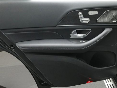 Used 2022 Mercedes-Benz GLS 450 4MATIC image 13