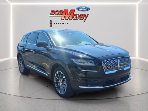 Used 2023 Lincoln Nautilus Reserve w/ Equipment Group 201A image 3