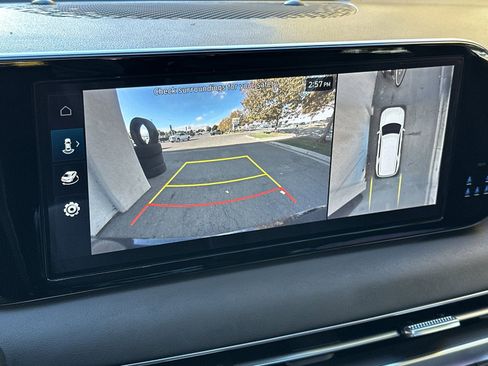 Used 2024 Hyundai Palisade Calligraphy image 24