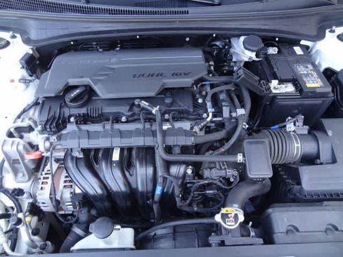 Used 2024 Hyundai Elantra Limited FWD image 54