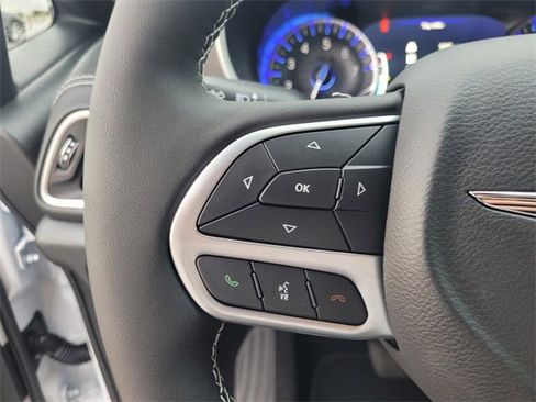 New 2026 Chrysler Pacifica Select image 28