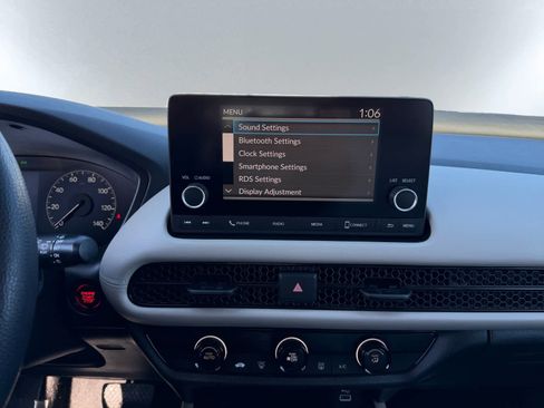 Used 2023 Honda HR-V LX image 15