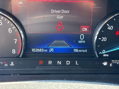 Used 2021 Ford Explorer XLT w/ Equipment Group 202A RWD image 22