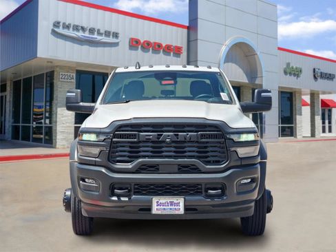 New 2026 RAM 5500 Tradesman AWD/4WD image 5