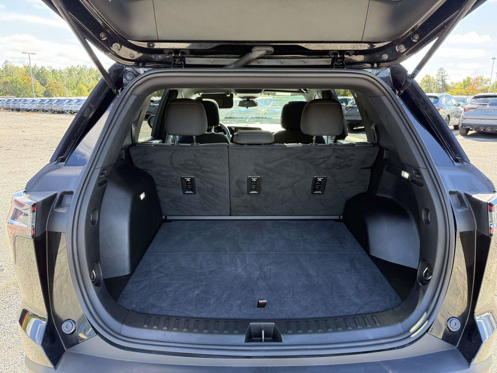 Certified 2025 Chevrolet Equinox LT AWD/4WD image 28