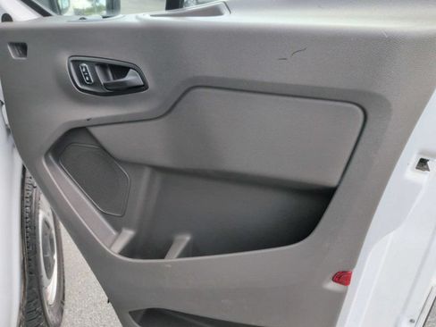 Used 2024 Ford Transit 250 148 Medium Roof RWD image 8