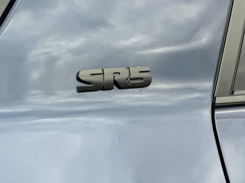 Used 2022 Toyota 4Runner SR5 Premium image 38