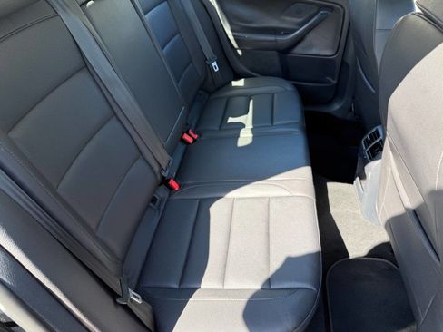 Used 2010 Volkswagen Jetta SE image 15