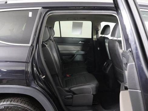 Used 2023 Volkswagen Atlas SEL Premium R-Line AWD/4WD image 35