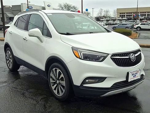 Used 2020 Buick Encore Essence image 2