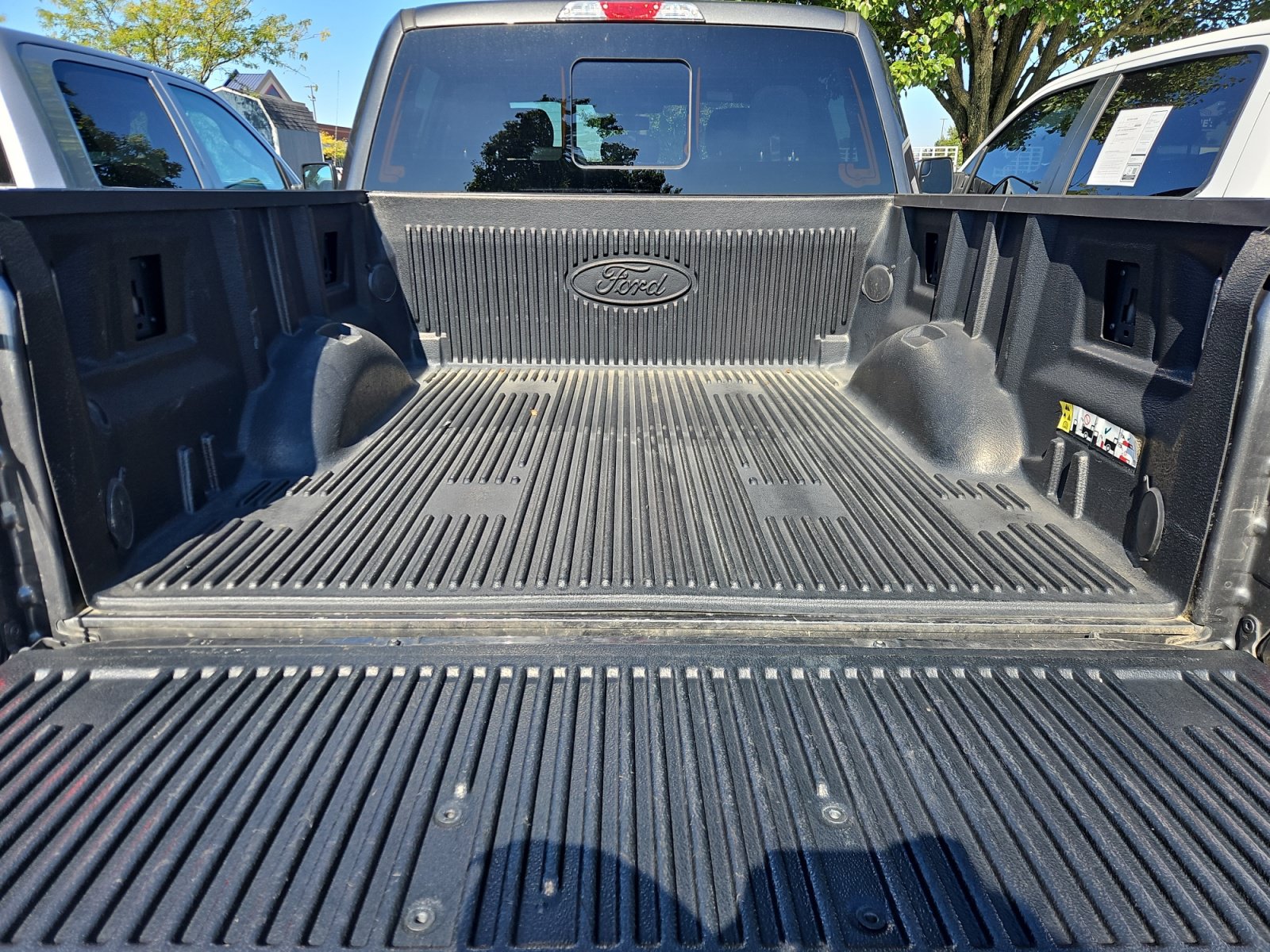 Used 2020 Ford F150 XLT w/ Equipment Group 302A Luxury AWD/4WD image 17