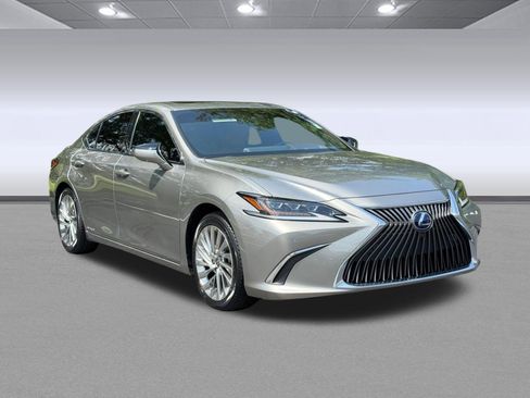 Used 2021 Lexus ES 300h Ultra Luxury FWD image 7
