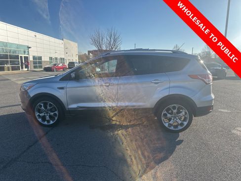 Used 2016 Ford Escape Titanium w/ Equipment Group 301A image 9
