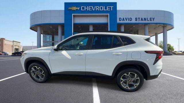 Used 2026 Chevrolet Trax LT FWD image 5