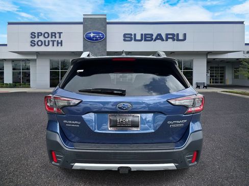 Used 2022 Subaru Outback Touring AWD/4WD image 4