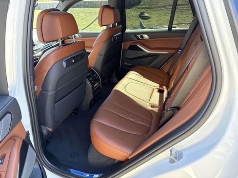 Used 2025 BMW X5 M60i w/ Climate Comfort Package AWD/4WD image 10