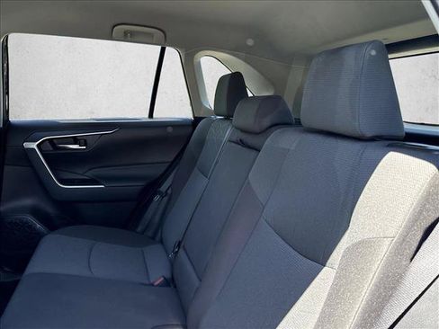 Certified 2025 Toyota RAV4 XLE FWD image 20