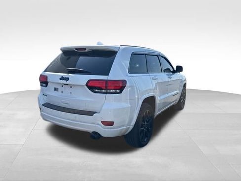 Used 2019 Jeep Grand Cherokee Altitude image 7