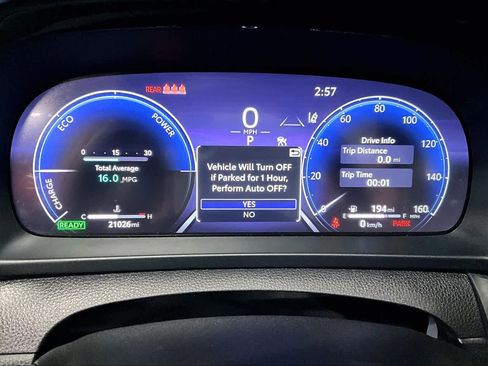 Used 2023 Toyota Crown Platinum image 25