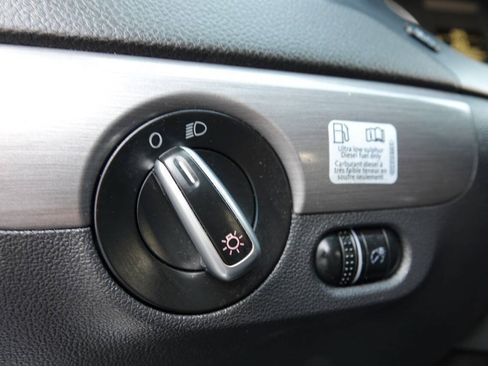 Used 2014 Volkswagen Jetta TDI FWD image 79