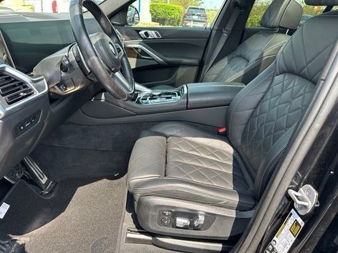 Used 2025 BMW X6 xDrive40i w/ Climate Comfort Package AWD/4WD image 18
