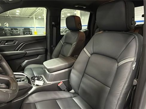 New 2026 Chevrolet Colorado W/T image 12