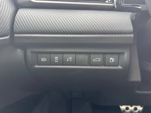 Used 2025 Toyota Camry SE w/ Multimedia Upgrade Package FWD image 31