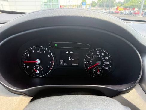 Used 2019 Kia Sorento AWD w/ LX Convenience Package image 11
