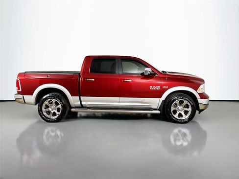 Used 2014 RAM 1500 Laramie w/ Convenience Group AWD/4WD image 18