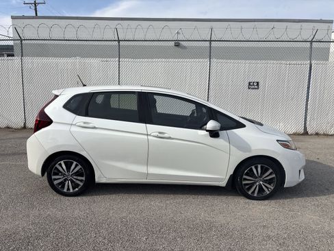 Used 2017 Honda Fit EX image 23