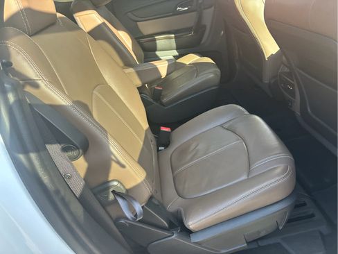 Used 2017 GMC Acadia Limited SLT image 22