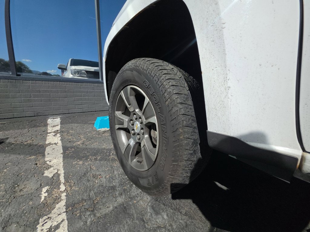 Used 2019 Chevrolet Colorado Z71 RWD image 40