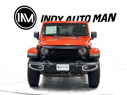 Used 2020 Jeep Wrangler Unlimited Sahara w/ Uconnect 4C Nav & Sound Group AWD/4WD image 9