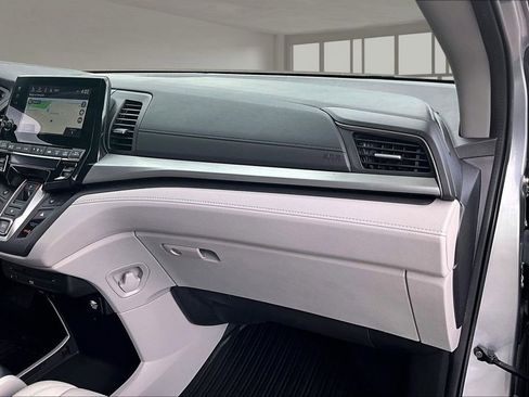 Used 2020 Honda Odyssey Touring image 27