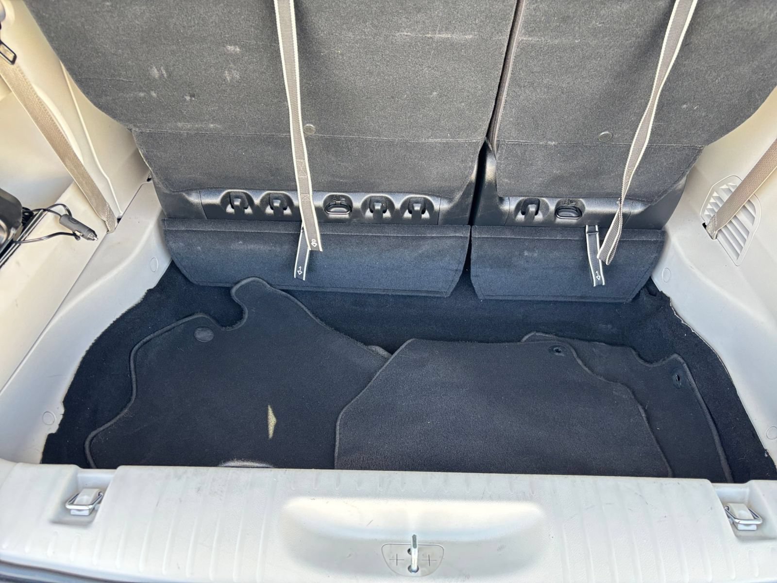 Used 2024 Chrysler Pacifica Touring-L FWD image 33