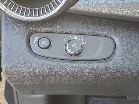 Used 2025 Chevrolet Trax ACTIV w/ Driver Confidence Package image 20