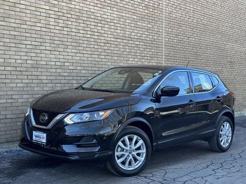 Used 2022 Nissan Rogue Sport S image 27