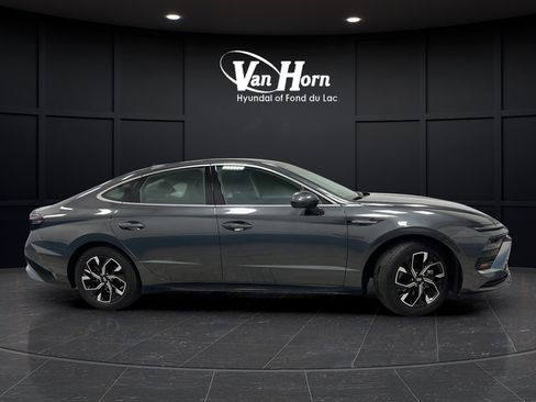 Used 2025 Hyundai Sonata SEL FWD image 8
