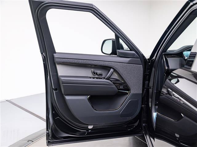 New 2027 Land Rover Range Rover Sport SE AWD/4WD image 24
