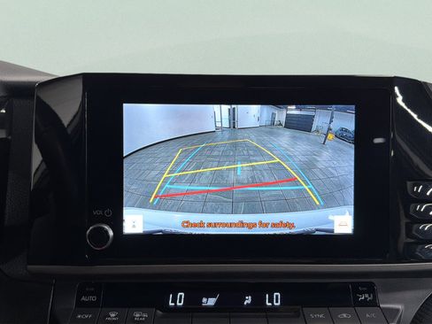 Used 2025 Toyota Camry SE FWD image 26
