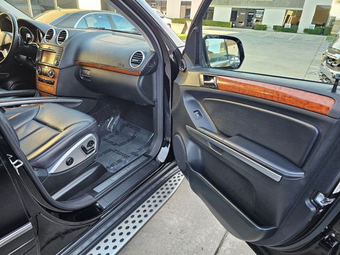Used 2009 Mercedes-Benz GL 450 4MATIC image 29